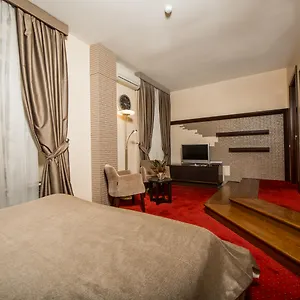 4* מלון Passage Boutique